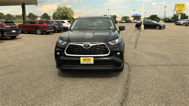 used 2025 Toyota Highlander car, priced at $48,783