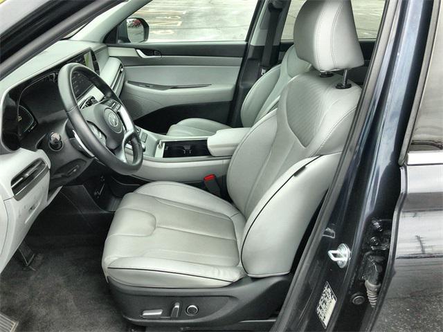 used 2025 Hyundai Palisade car, priced at $34,652