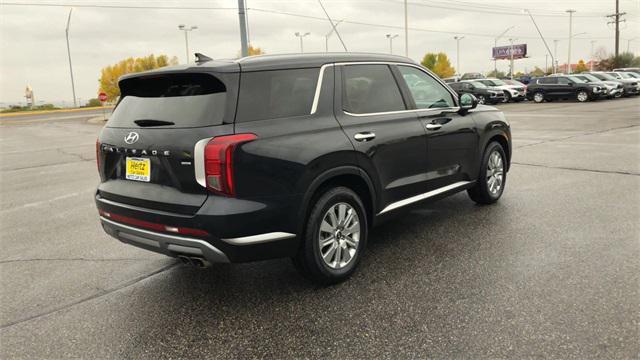used 2025 Hyundai Palisade car, priced at $34,652