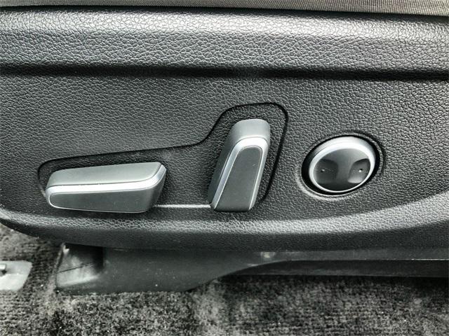 used 2025 Hyundai Palisade car, priced at $34,652