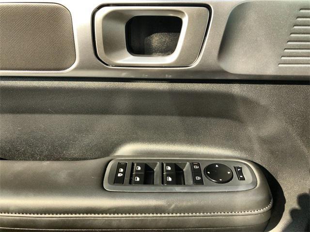 used 2025 Hyundai Santa Fe car, priced at $34,944