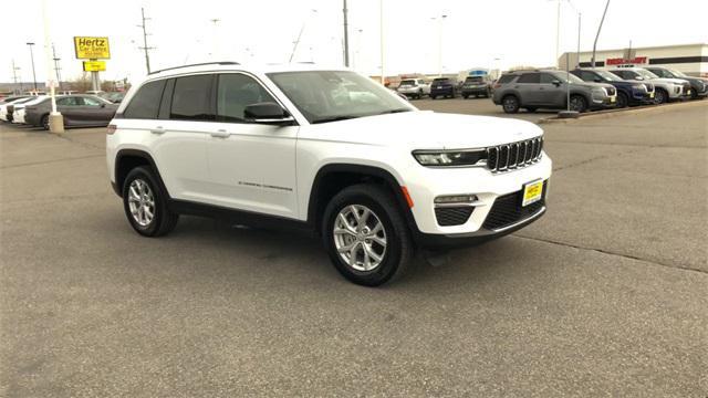 used 2024 Jeep Grand Cherokee car, priced at $38,986