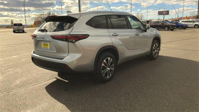 used 2024 Toyota Highlander car, priced at $39,935