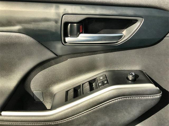 used 2024 Toyota Highlander car, priced at $39,935