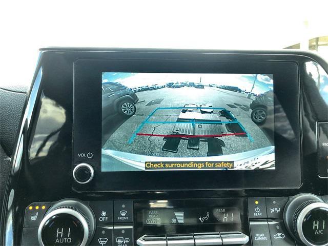 used 2024 Toyota Highlander car, priced at $39,935