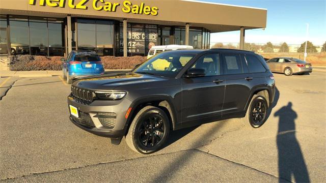 used 2024 Jeep Grand Cherokee car, priced at $37,881