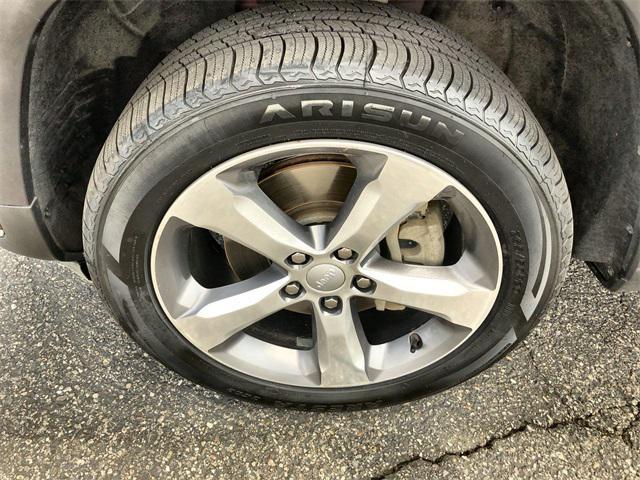 used 2021 Jeep Grand Cherokee L car, priced at $27,733