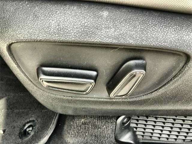 used 2024 Toyota Sienna car, priced at $33,967