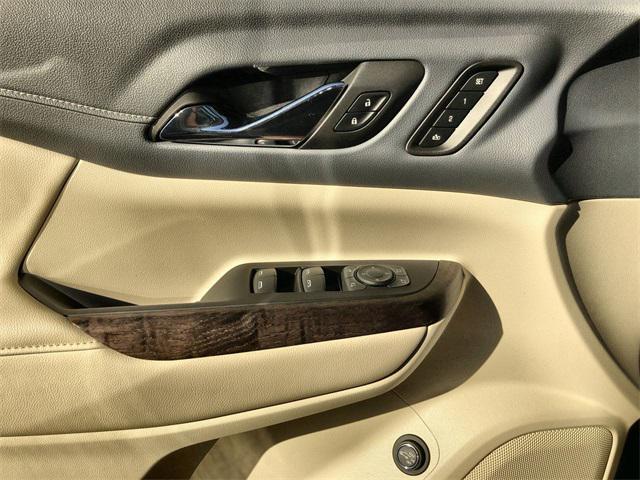 used 2023 GMC Acadia car, priced at $43,537