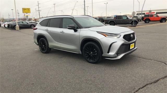 used 2024 Toyota Highlander car, priced at $45,955