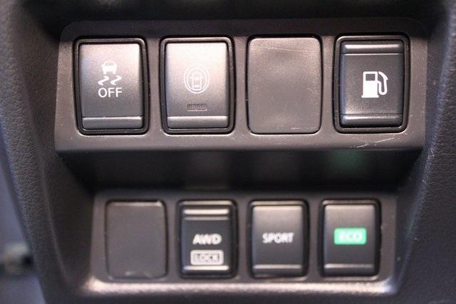 used 2019 Nissan Rogue car, priced at $13,900