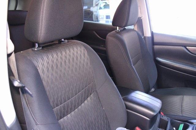 used 2019 Nissan Rogue car, priced at $13,900