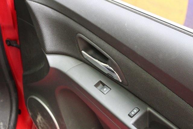 used 2015 Chevrolet Cruze car, priced at $9,900