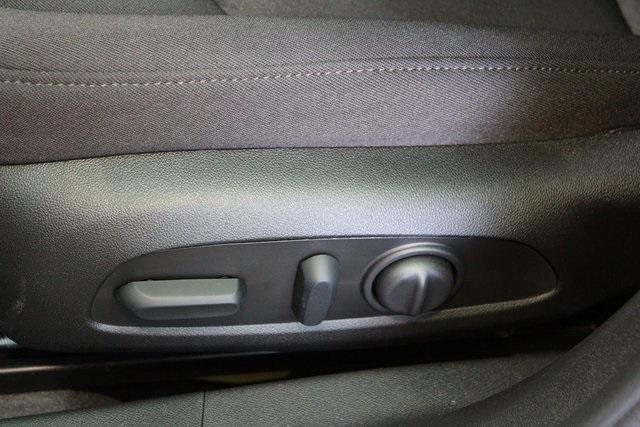 new 2025 Chevrolet Malibu car, priced at $28,522