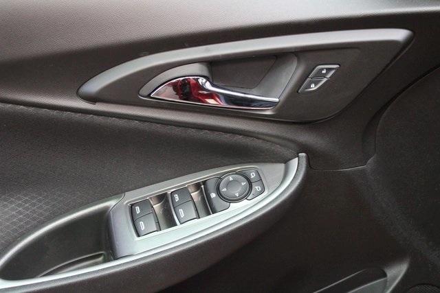 new 2025 Chevrolet Malibu car, priced at $28,522