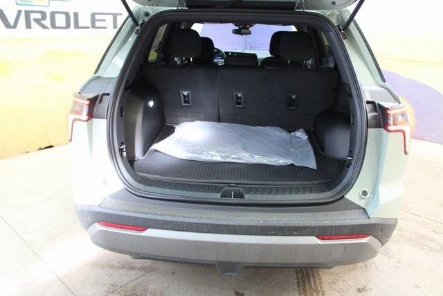 new 2026 Chevrolet Equinox car, priced at $30,495