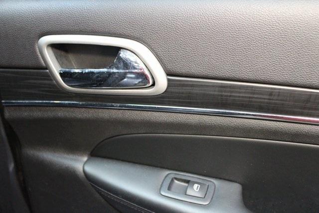 used 2021 Jeep Grand Cherokee car, priced at $27,900