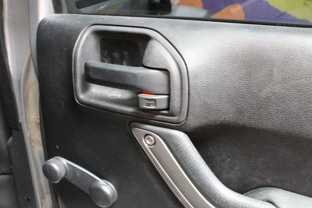used 2013 Jeep Wrangler Unlimited car, priced at $19,500