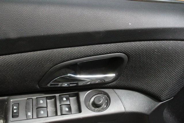 used 2016 Chevrolet Cruze Limited car, priced at $9,800