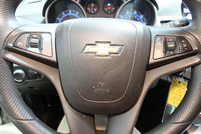 used 2016 Chevrolet Cruze Limited car, priced at $9,800