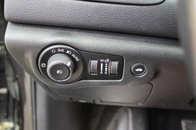 used 2015 Chrysler 200 car, priced at $12,900