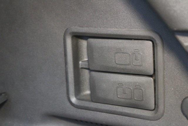 used 2022 Chevrolet Equinox car, priced at $23,900