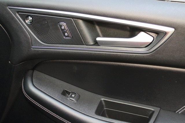 used 2022 Ford Edge car, priced at $32,900