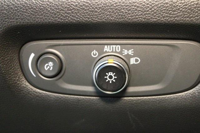 used 2023 Chevrolet Traverse car, priced at $36,900