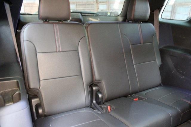 used 2023 Chevrolet Traverse car, priced at $36,900