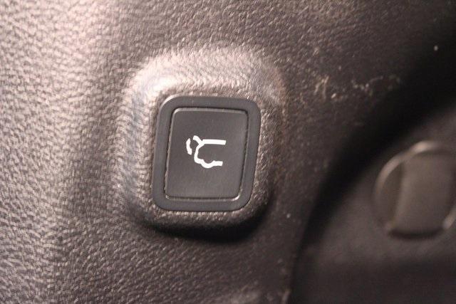 used 2021 Jeep Cherokee car, priced at $18,900