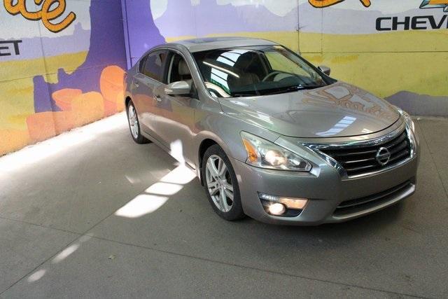 used 2014 Nissan Altima car, priced at $8,900