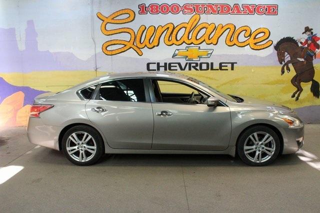 used 2014 Nissan Altima car, priced at $9,500