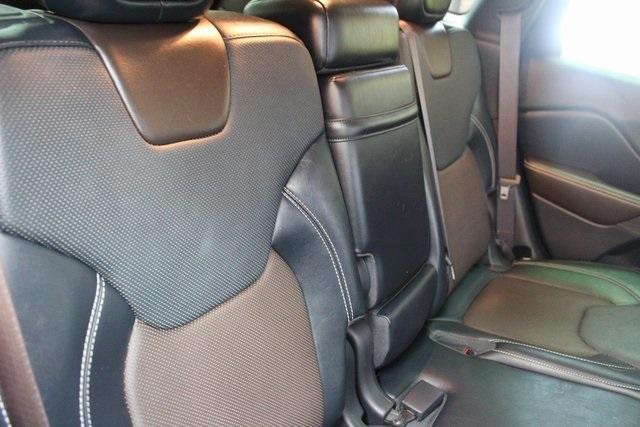used 2015 Jeep Cherokee car, priced at $15,900