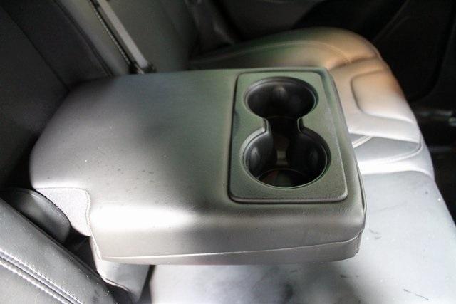 used 2021 Jeep Cherokee car, priced at $26,900