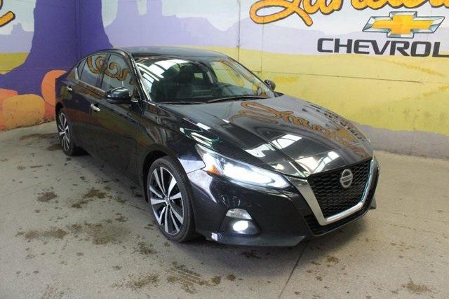 used 2022 Nissan Altima car, priced at $25,900