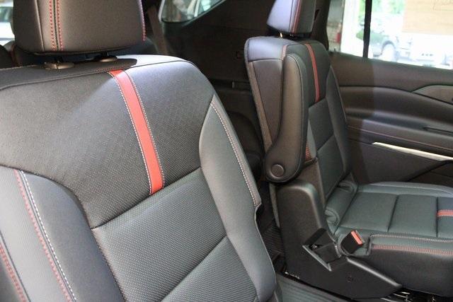 new 2026 Chevrolet Traverse car, priced at $56,446
