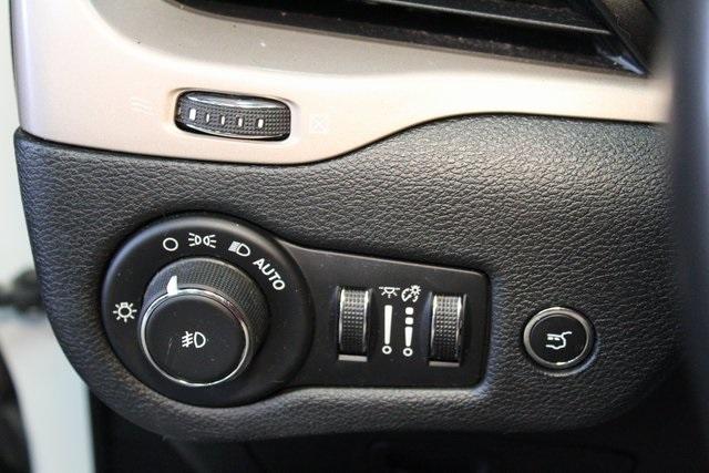 used 2016 Jeep Cherokee car, priced at $14,900