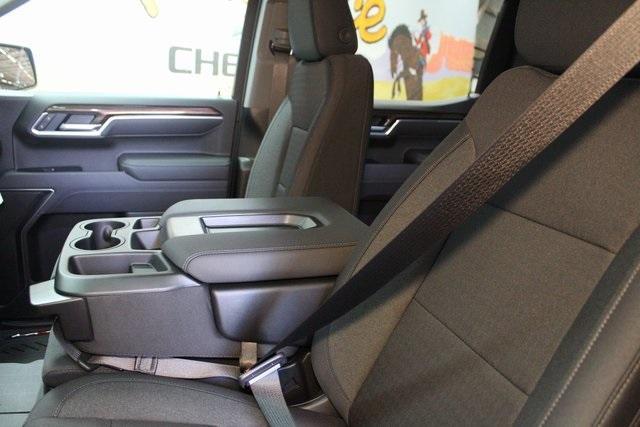 new 2025 Chevrolet Silverado 1500 car, priced at $52,403