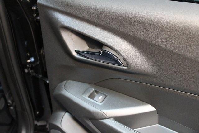new 2025 Chevrolet Trax car, priced at $25,294
