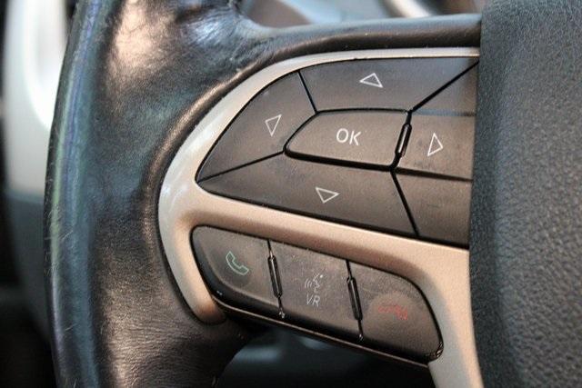 used 2015 Jeep Cherokee car, priced at $14,900
