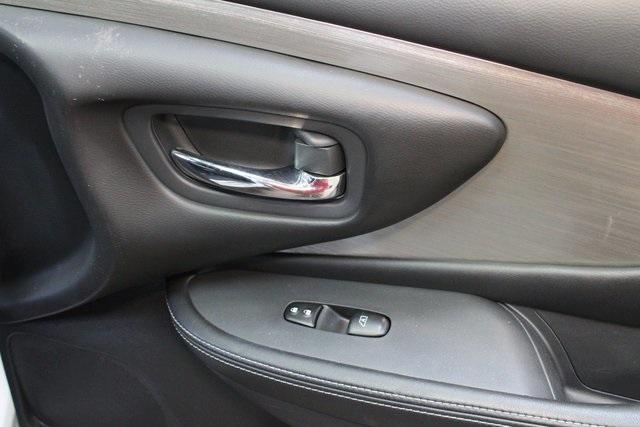used 2017 Nissan Murano car, priced at $15,900