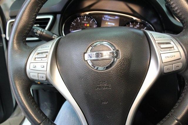 used 2015 Nissan Rogue car, priced at $13,700