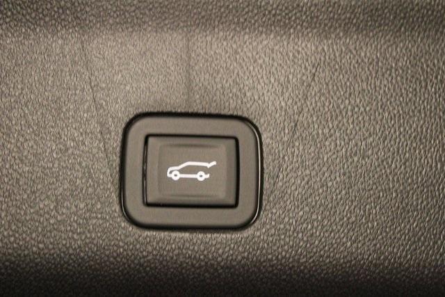 new 2025 Chevrolet Suburban car, priced at $75,041
