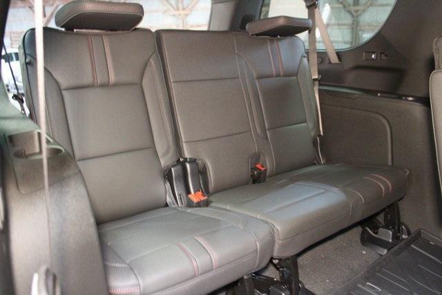new 2025 Chevrolet Suburban car, priced at $75,041