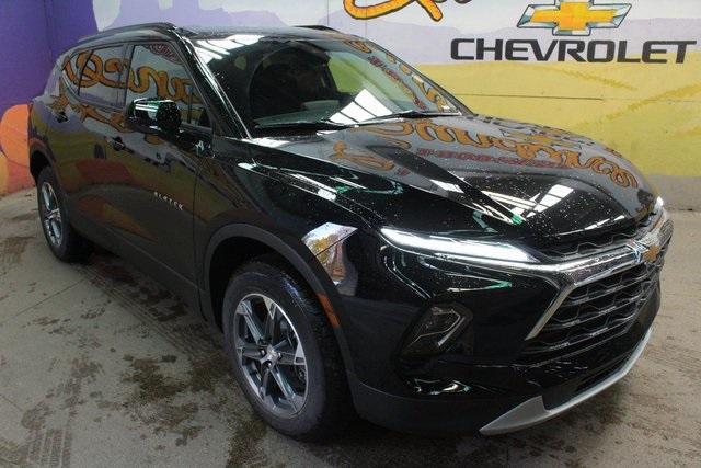 new 2025 Chevrolet Blazer car, priced at $36,081