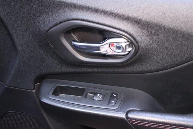 used 2020 Jeep Cherokee car, priced at $18,300