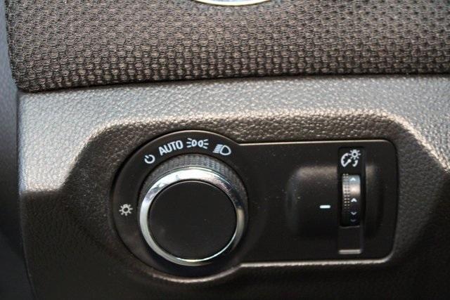 used 2014 Chevrolet Cruze car, priced at $10,900