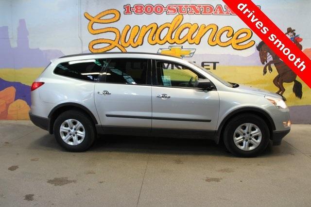 used 2010 Chevrolet Traverse car, priced at $8,800
