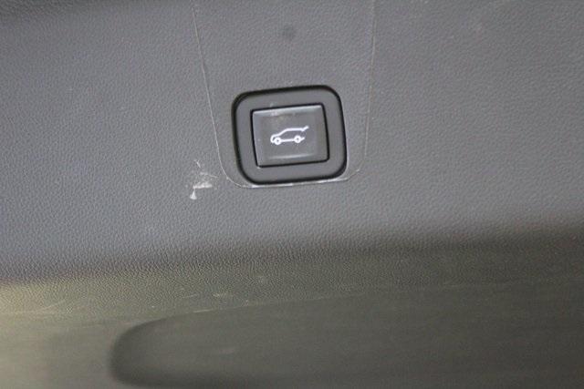 used 2023 Chevrolet Traverse car, priced at $41,900