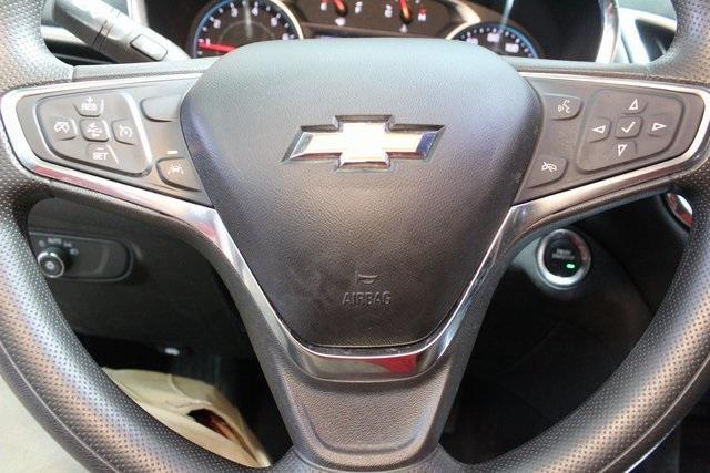 used 2021 Chevrolet Equinox car, priced at $21,900